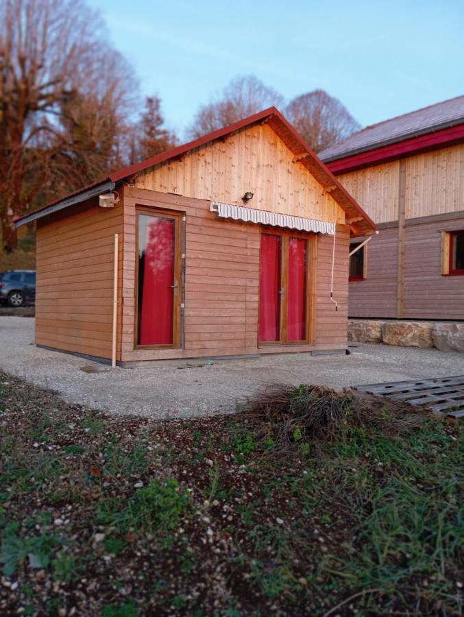 La P'Tite Maison Bois Du Herisson Menetrux-en-Joux Exterior photo